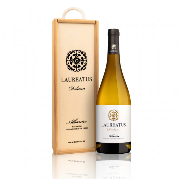 bodega laureatus dolium con caja de madera